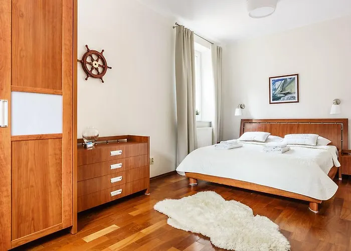 Sanhaus - Ul Haffnera I Okolice - 3-5 Minut Od Plazy I Deptaka Apartmán